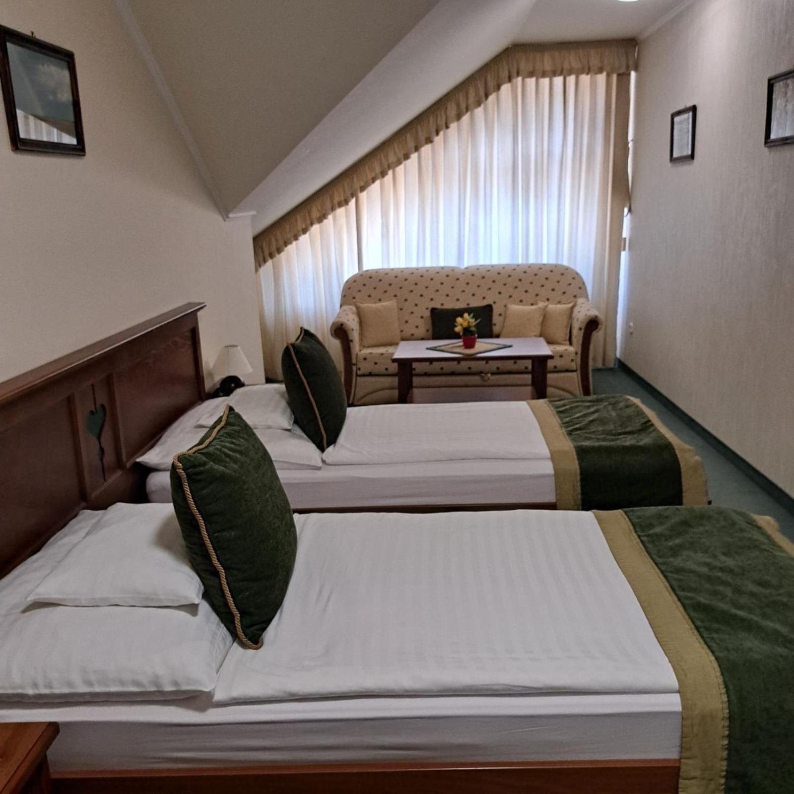 Bed and Breakfast Kigyosi Csarda & Panzio Fulopszallas Zewnętrze zdjęcie